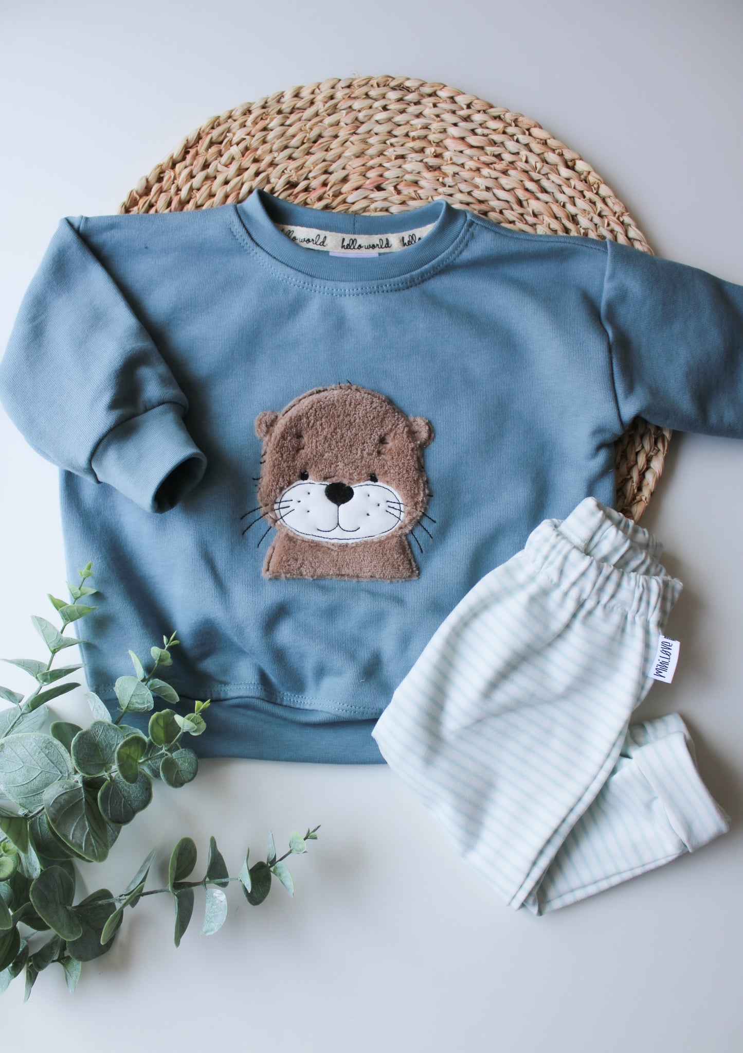 Otti Otter Oversized T-Shirt/Sweater