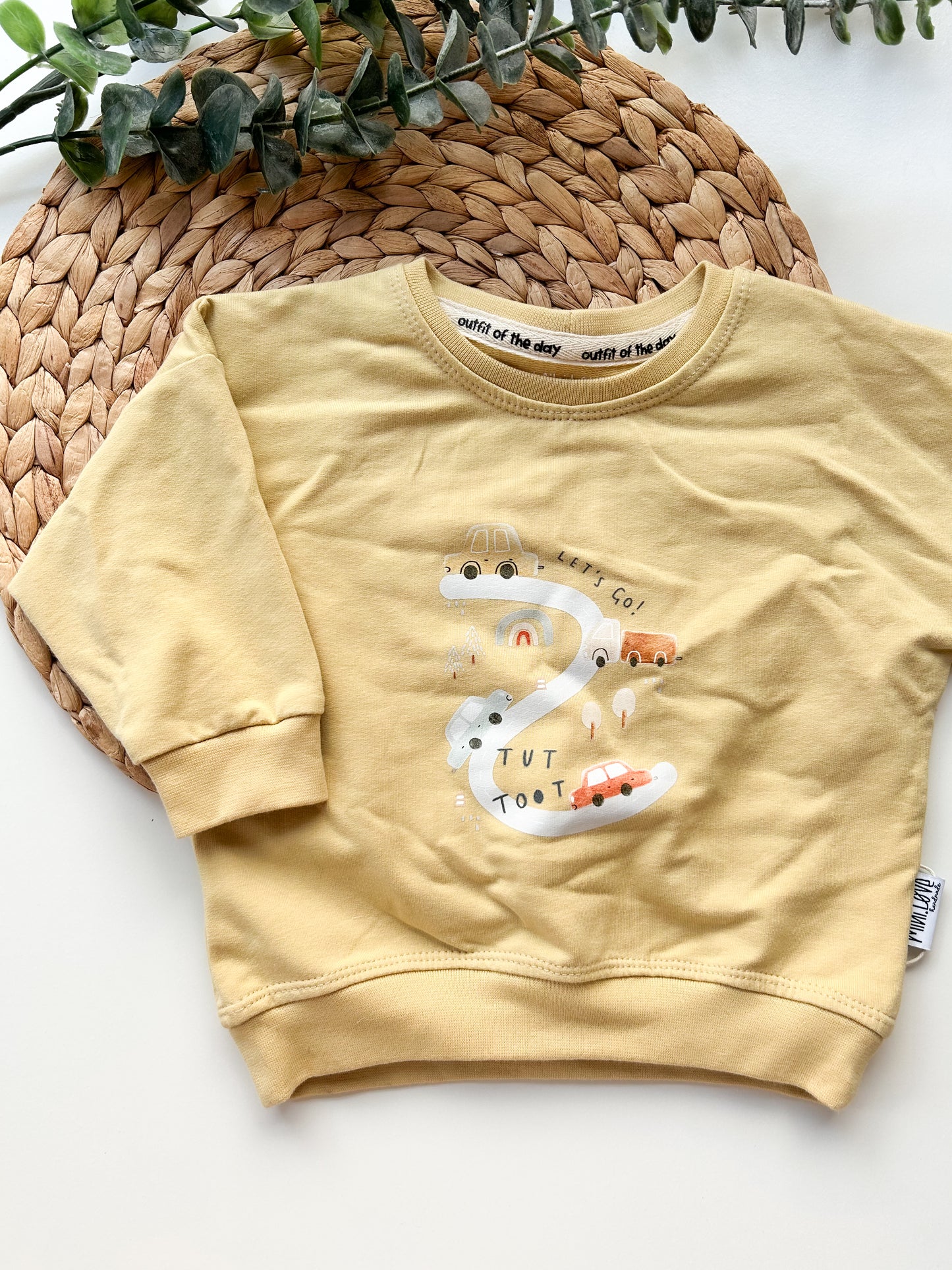 Oversized Sweater Autos