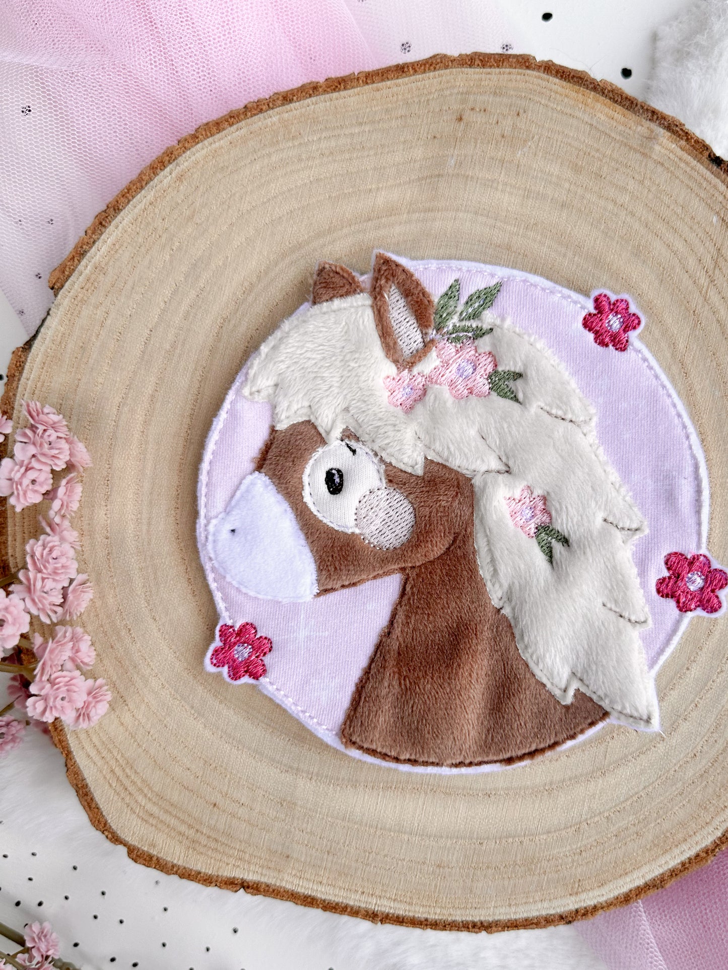 Stickdatei Blumenpony +Gratis Button Variante