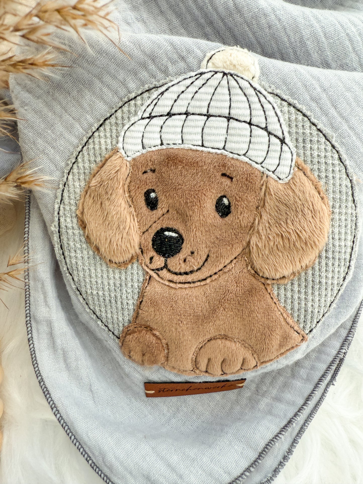 Stickdatei Winterdackel Oskar