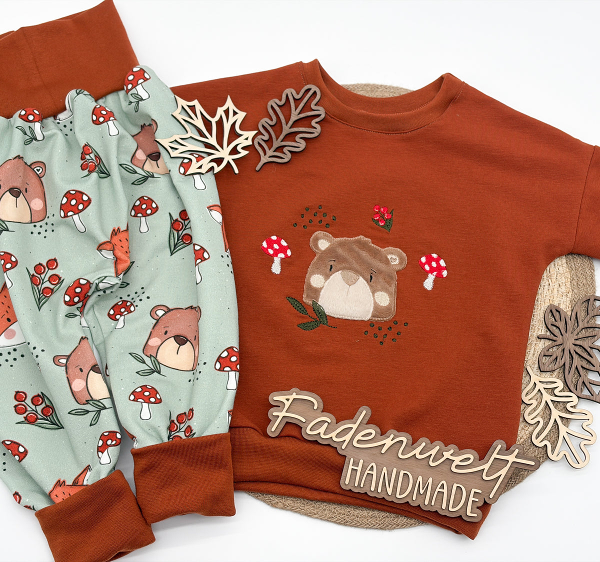 Stickdatei Herbstbär + GRATIS Datei