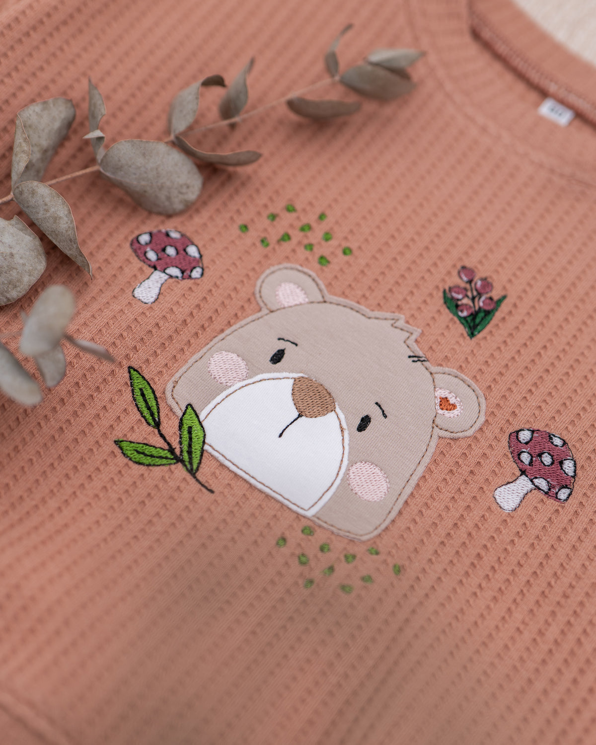 Stickdatei Herbstbär + GRATIS Datei