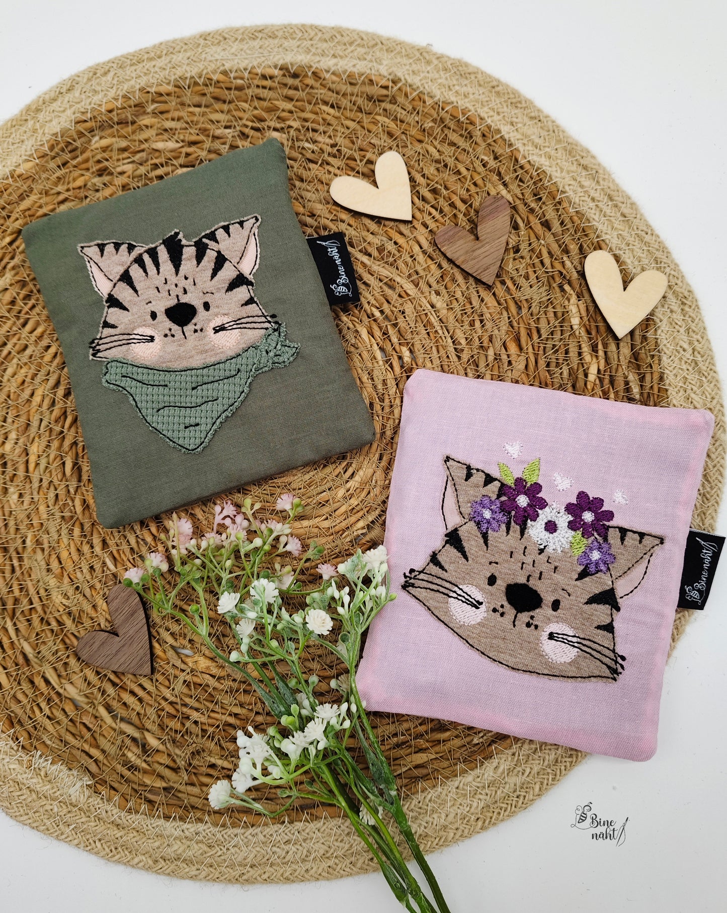 Stickdatei Blumenkatze und Kater